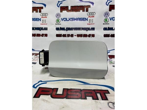 SEAT LEON ÇIKMA ORJİNAL BEYAZ DEPO KAPAGI 2013-2018 LEON ÇIKMA DEPO KAPAK FR