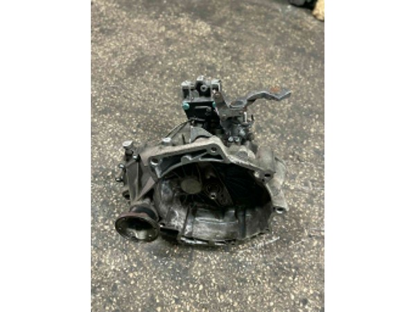 VW JETTA 1.6 BSE 5 İLERİ ÇIKMA ORJİNAL ŞANZIMAN