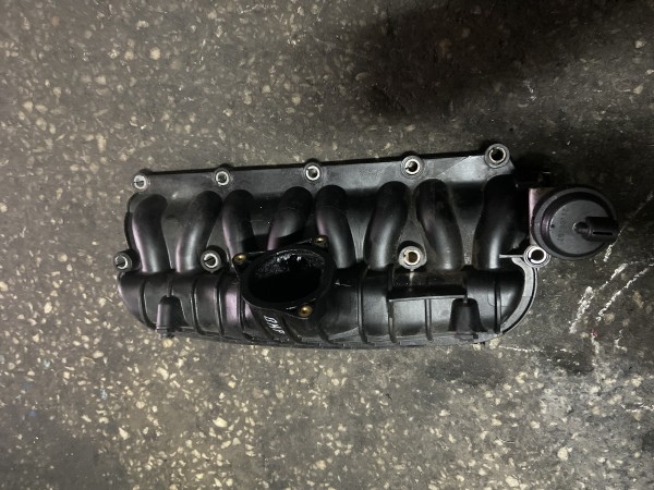 Vw Passat B6 2.0 Tdi BKP Çıkma Emme Manifoldu