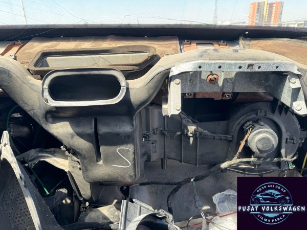 POLO HB ÇIKMA KALORİFER KUTUSU KALORİFER MOTORU