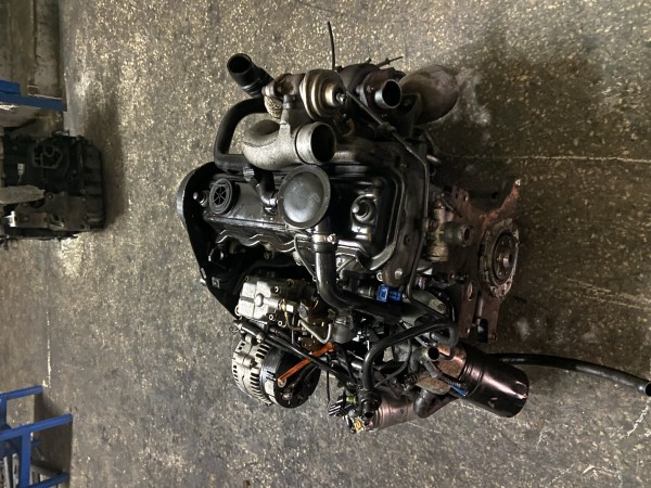 VW AUDİ 1.9 KOMPLE ÇIKMA  MOTOR