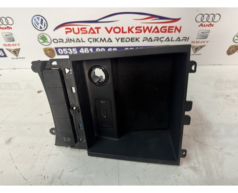VOLKSWAGEN JETTA ÇIKMA CEPLİK ÇAKMAKLIK YERİ 5C7 857 925 C